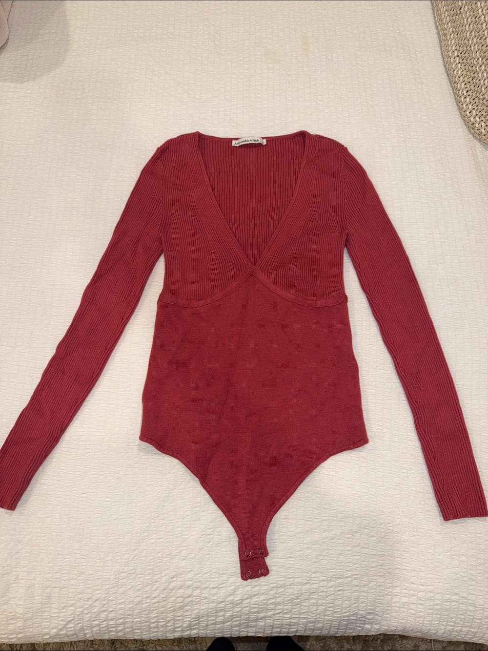 Abercrombie & Fitch Ribbed Long-Sleeve V-Neck Bodysuit - Red